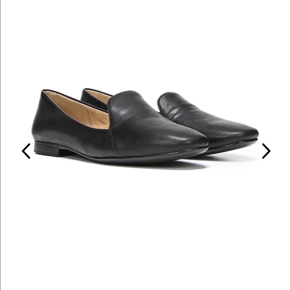 Naturalizer Emiline Black Leather Flats